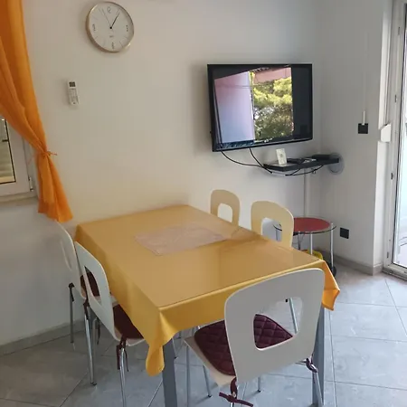 Kristian Apartman Podstrana